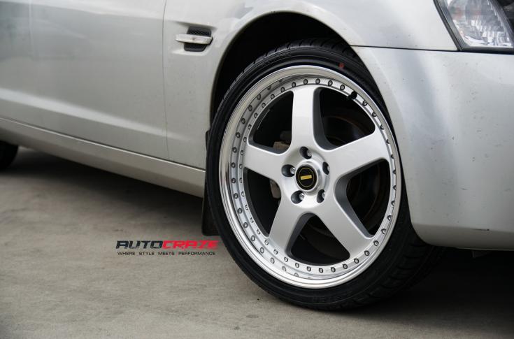 HOLDEN-COMMODORE-FR1-SILVER-MACHINED-LIP